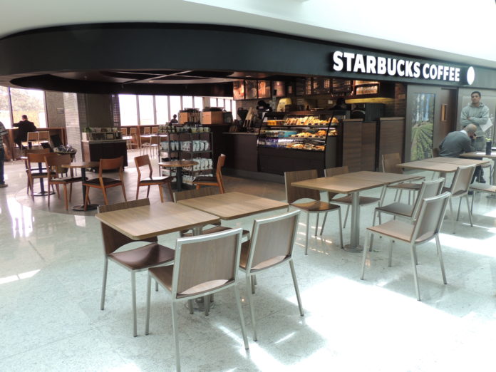 Starbucks no Aeroporto de Guarulhos
