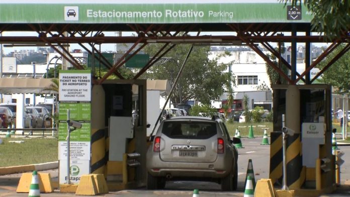 Estacionamento no Aeroporto de Brasília