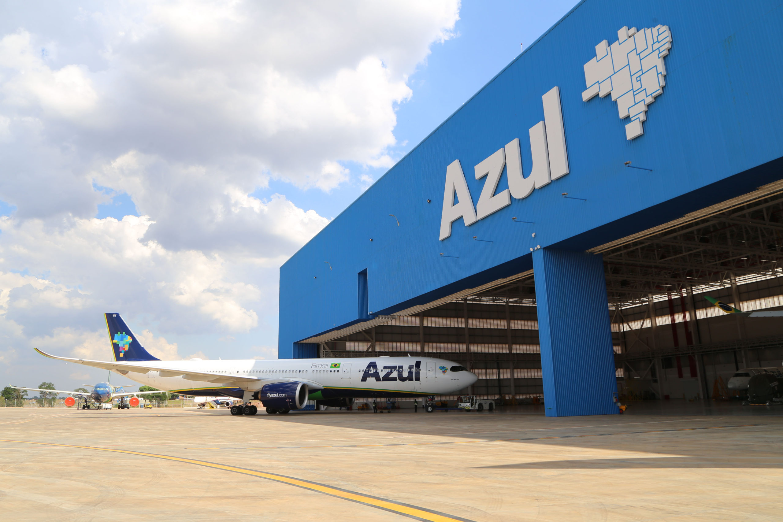 Azul é eleita melhor companhia aérea em pesquisa nacional