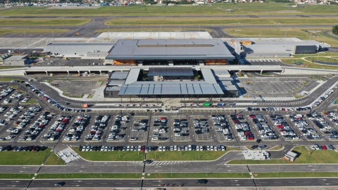 Estacionamento no Aeroporto de Florianópolis