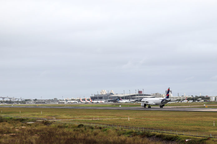 Aeroporto de Porto Alegre Extensão Pista