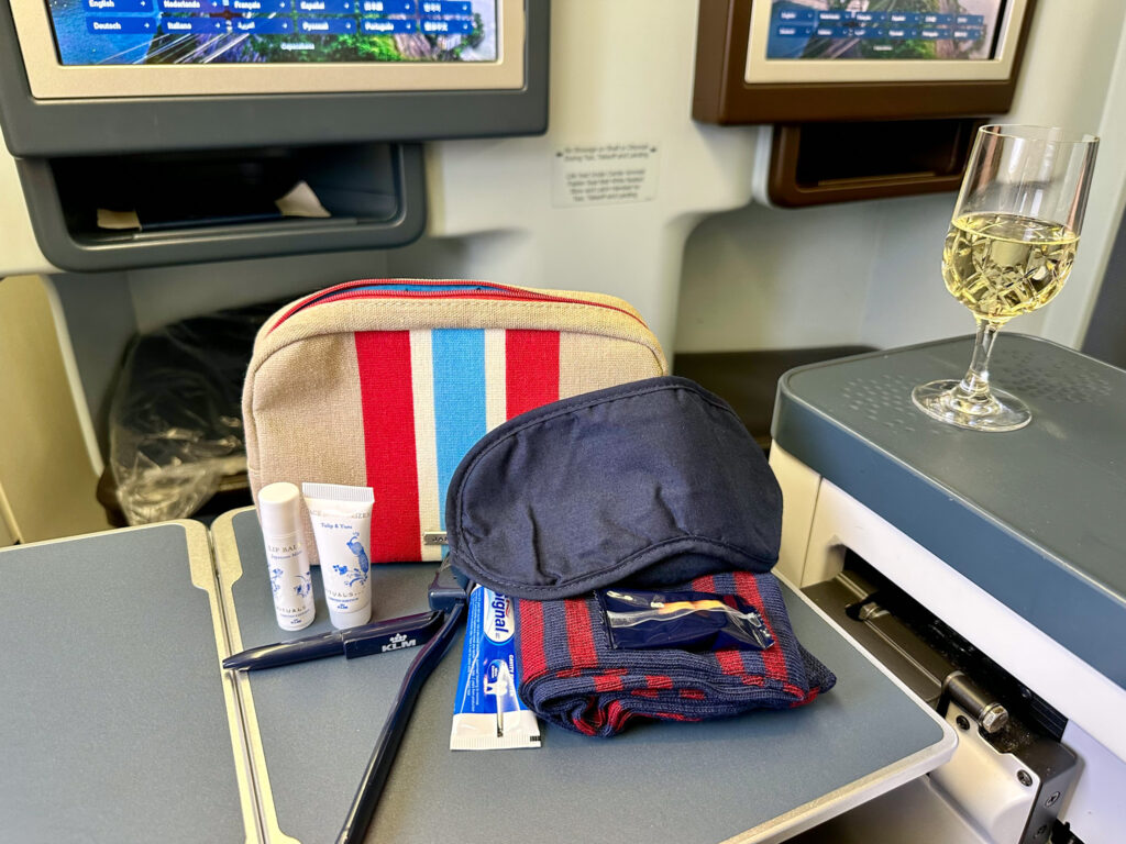 Amenity Kit KLM